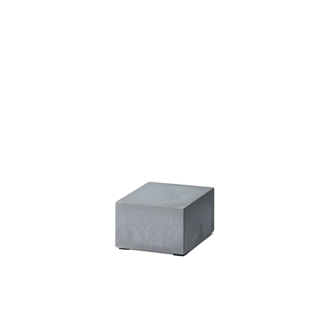 Betonsockel in der Größe von 100 mm x 100 mm x 60 mm.